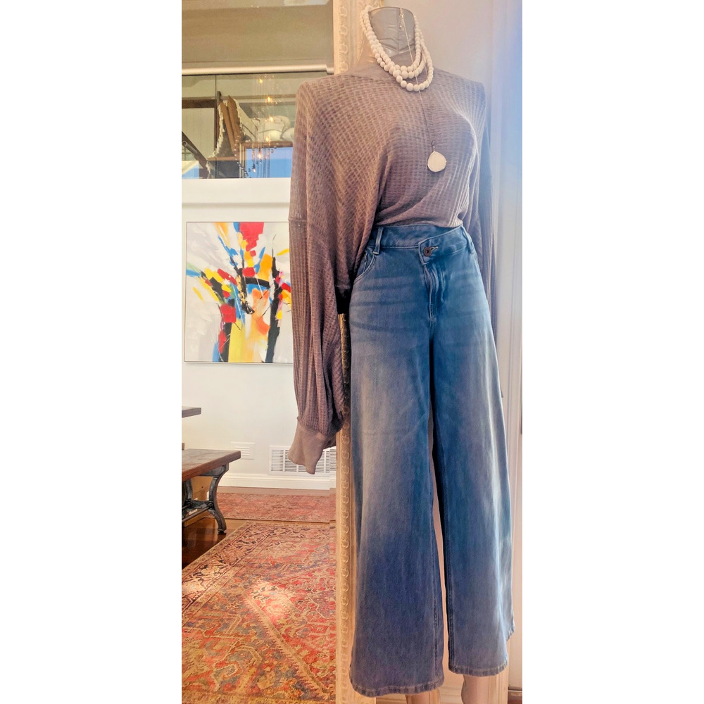 Gorgeous! We the free women’s oversized waffle knit sweater size medium - Picture 6 of 8